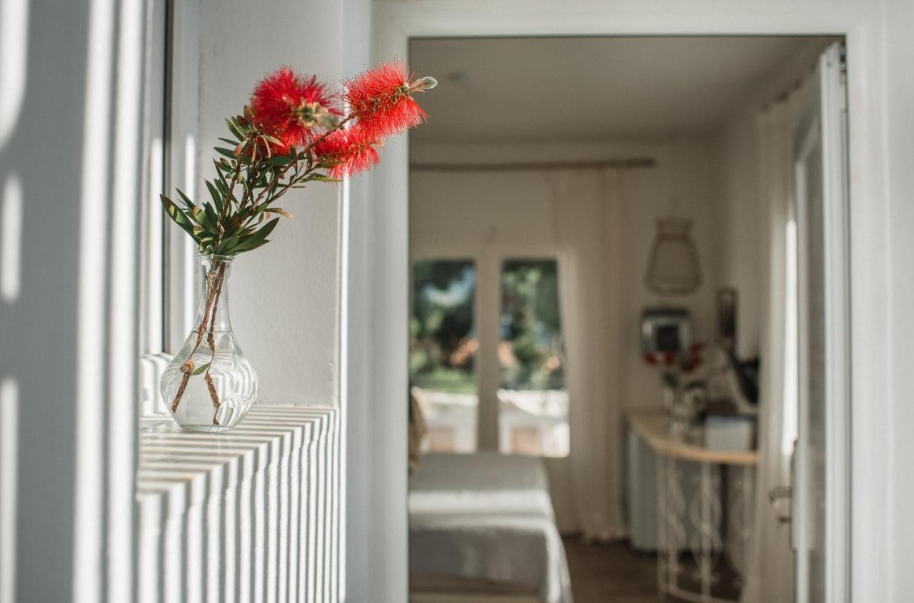 Odyssey Suites Poros Town Esterno foto
