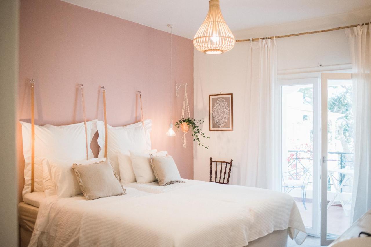 Odyssey Suites Poros Town Esterno foto